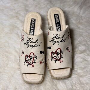 Karl Lagerfeld Kids Cream Heart Slippers